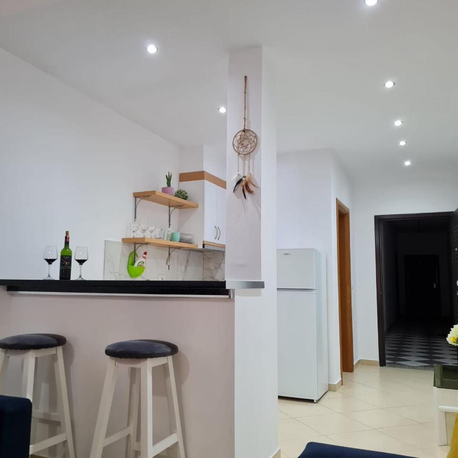 By The - Apartamento